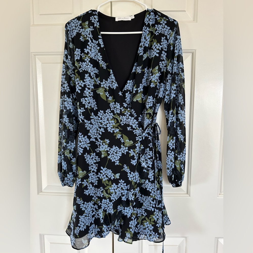 Floral, casual dress, blue and black size medium